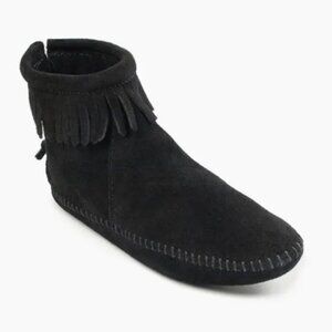 Minnetonka Back Zip Softsole Boot with Fringe size 7